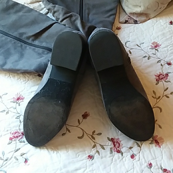 🍃Vegan suede gray boots🍃 - Picture 3 of 4